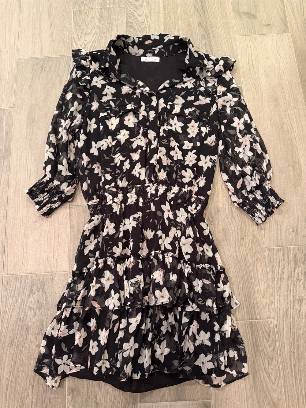 Chloe Rose Black Floral Tiered Button-Front Dress Size S